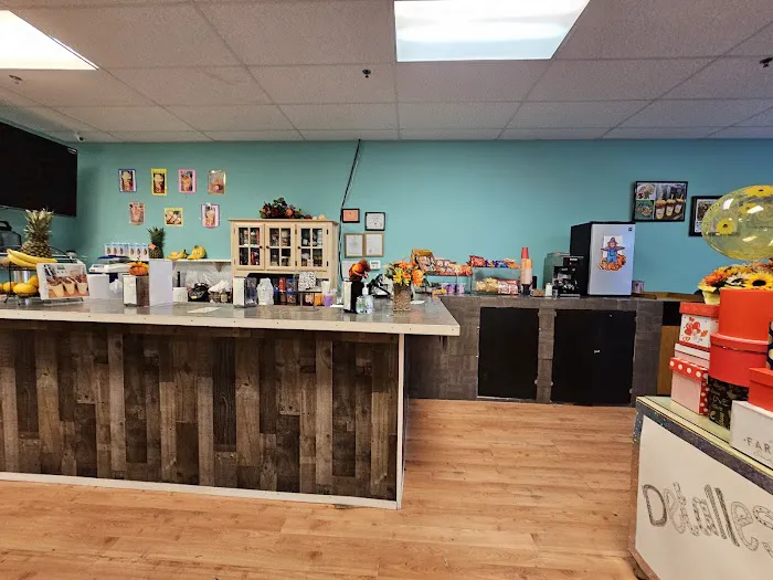 Tropical Cafe and Juice Bar Picture 5