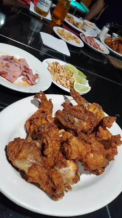 El Pollo Grande Restaurant Picture 7