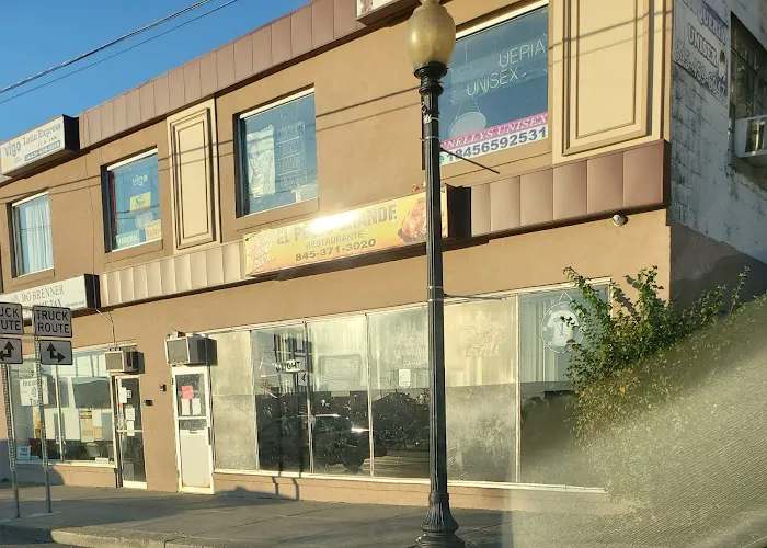 El Pollo Grande Restaurant Picture 6