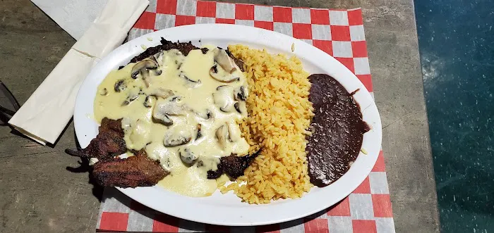 El Pollo Grande Restaurant Picture 2