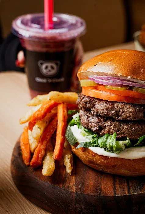 Chick 'N Chuck Picture 6