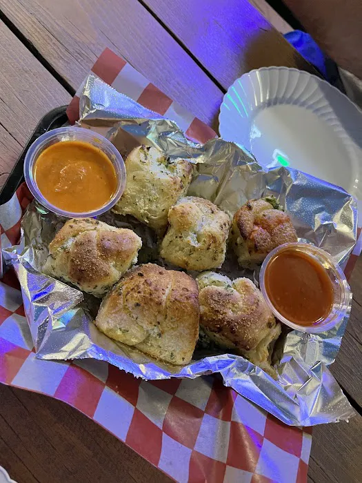 Harbor Point Pizza Picture 9