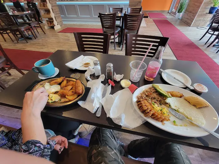 El Quetzal Bakery Picture 8