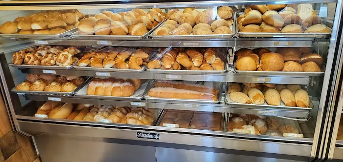 El Quetzal Bakery Picture 7