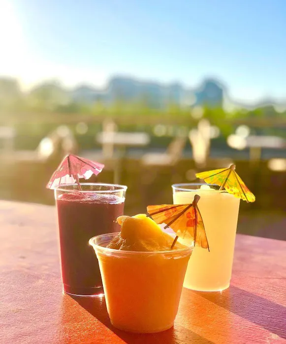 Beer Garden at Shippan Landing Picture 5