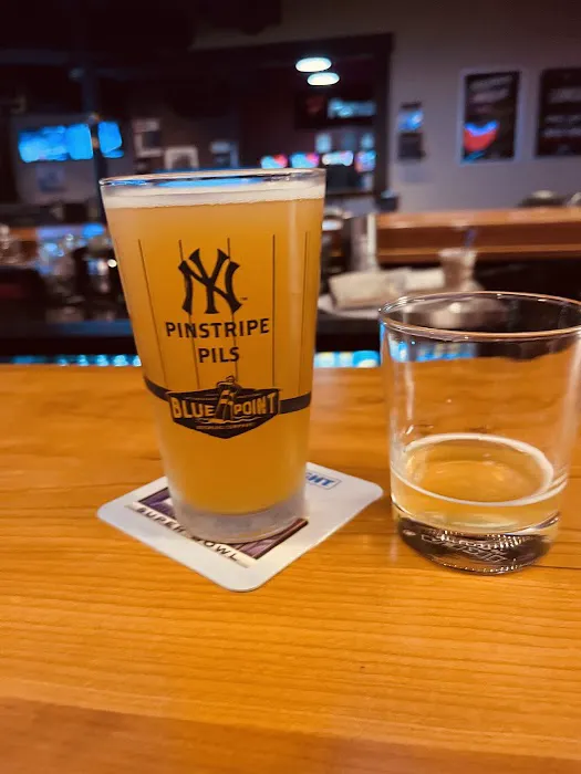 Bobby V's Restaurant & Sports Bar - Stamford Picture 2