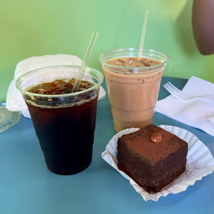 Betty Bakery Picture 7