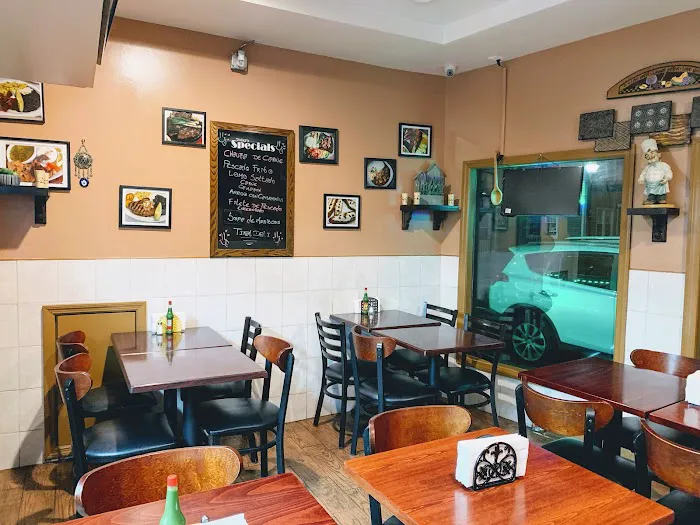 Tikal Deli Picture 5