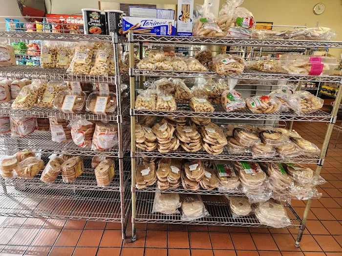 L & G Italian Deli Picture 10