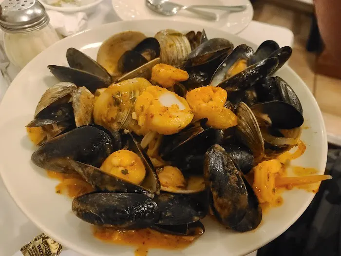 Pellicci's Picture 6