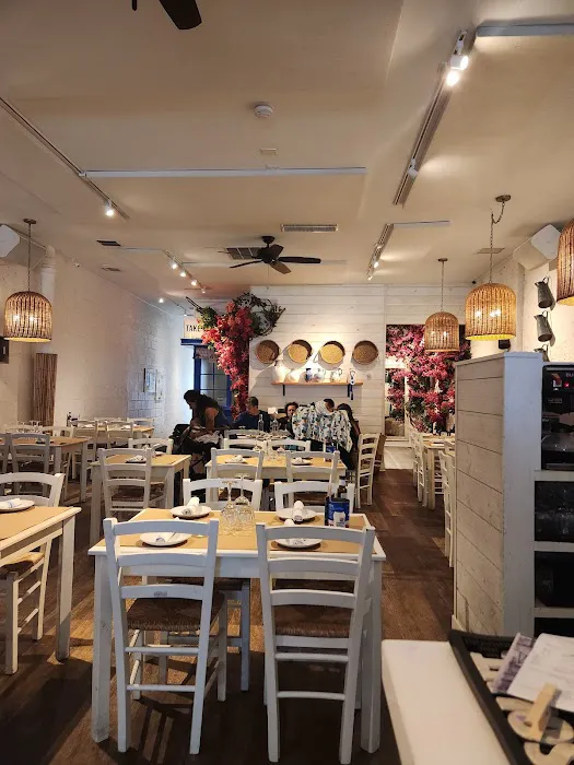 Kouzina Greek Taverna and Bar Picture 4