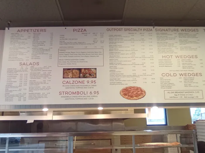 Outpost Pizza Stamford Picture 3