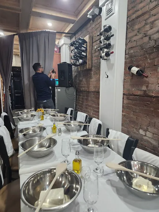 T's Wine Bar + Kitchen Picture 2