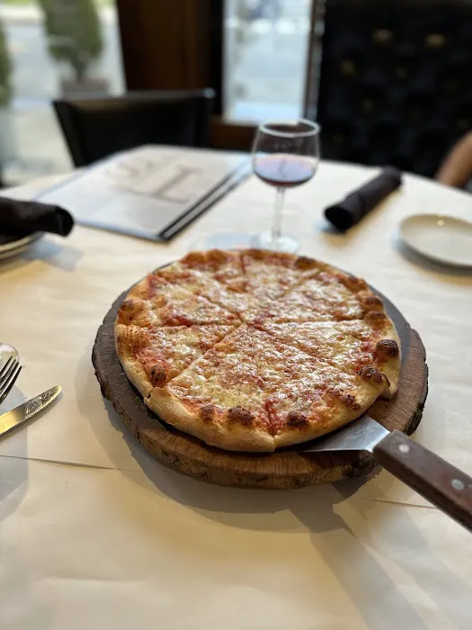 T's Wine Bar + Kitchen Picture 5