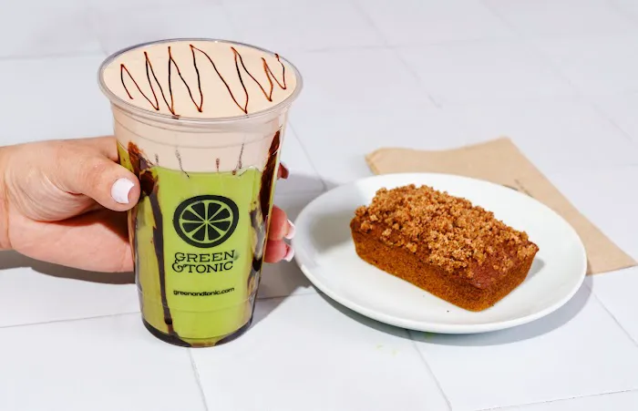 Green & Tonic Picture 4