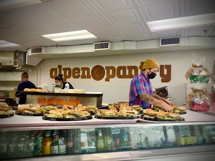 Alpen Pantry Picture 5