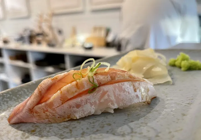 Sushi Bar Picture 10