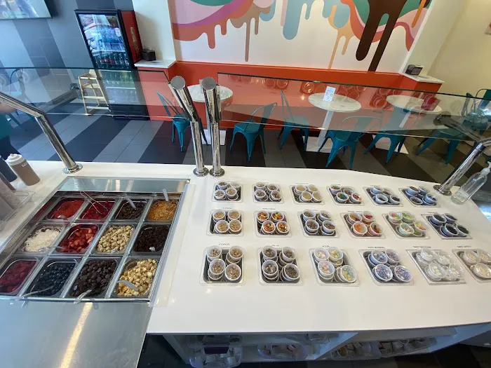 Cups N' Cones Picture 4