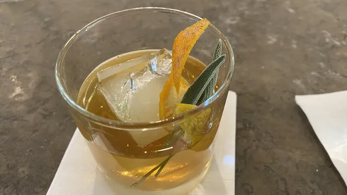 Siren Restobar Picture 6