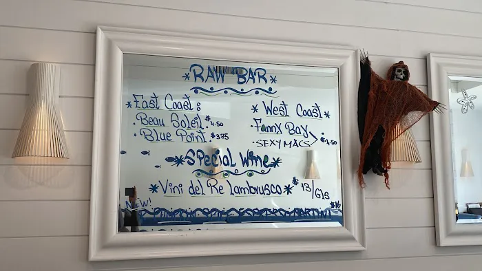 Siren Restobar Picture 3