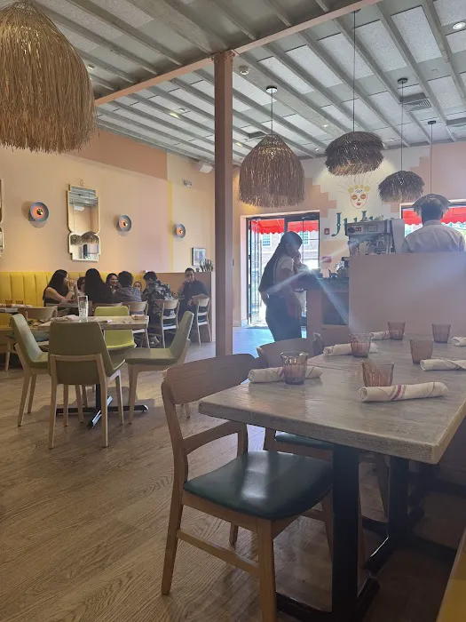 JuJu Cantina Picture 10