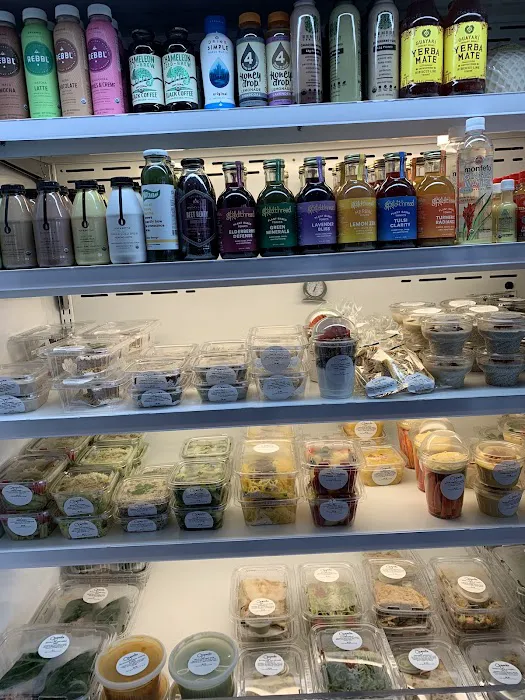 Organika Kitchen Picture 6