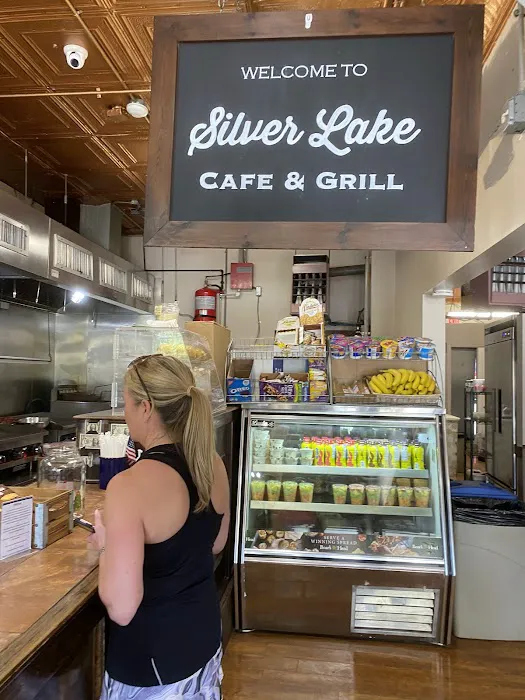 Silver Lake Cafe & Grill Picture 3