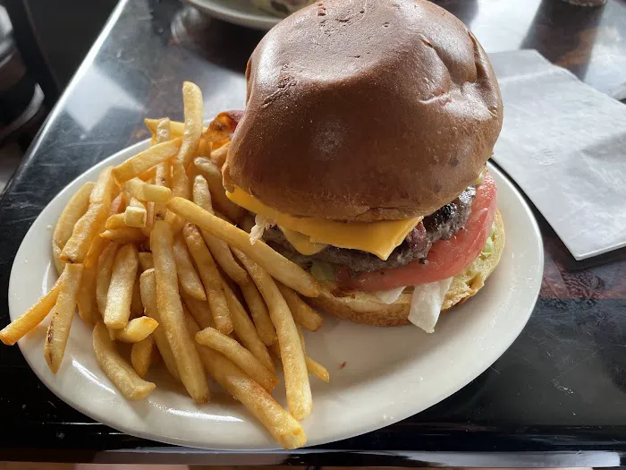 Silver Lake Cafe & Grill Picture 9