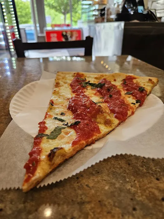 Silver Lake Pizza Picture 6