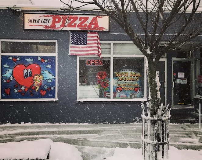 Silver Lake Pizza Picture 3