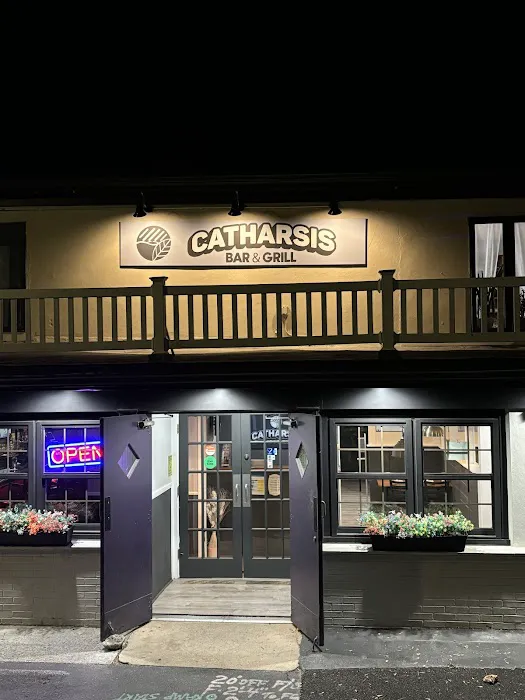 Catharsis Bar & Grill Picture 9