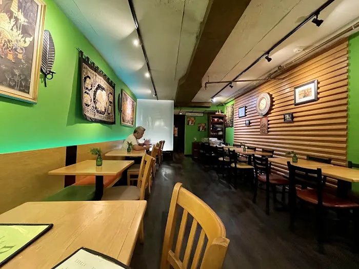 D Thai Kitchen Picture 10