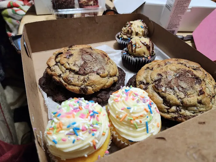 SugarHi | Cakes & Dessert | Ice Creams & Candies Picture 10