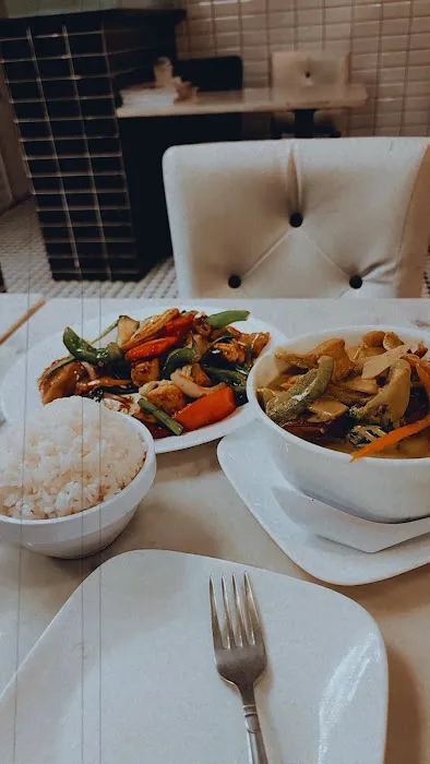 Little Thai Kitchen Picture 3