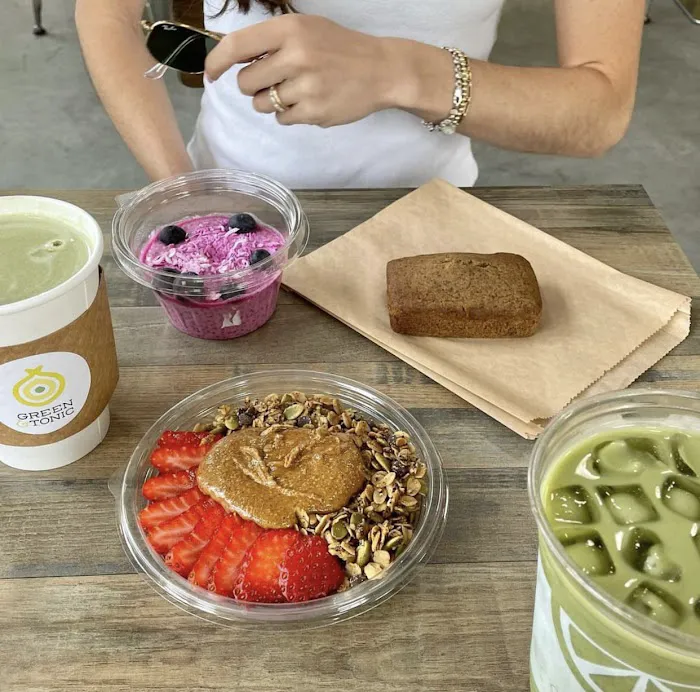 Green & Tonic Picture 2