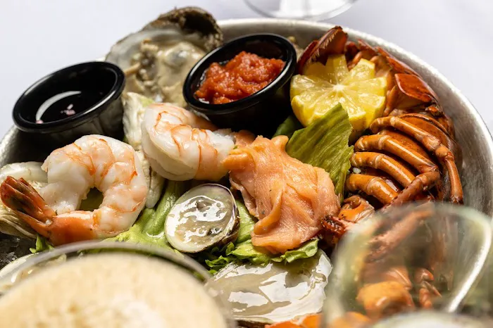 Mentor’s Mediterranean Steakhouse Picture 4