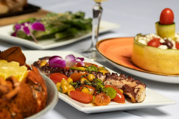 Mentor’s Mediterranean Steakhouse Picture 8