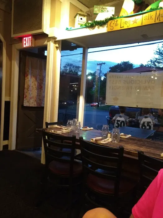 Quaker Hill Tavern Picture 9