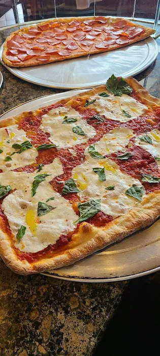 Pizza Beat - Briarcliff Picture 3