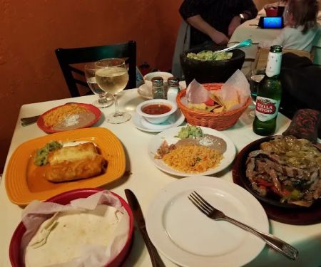 Maya Riviera Bar & Restaurant