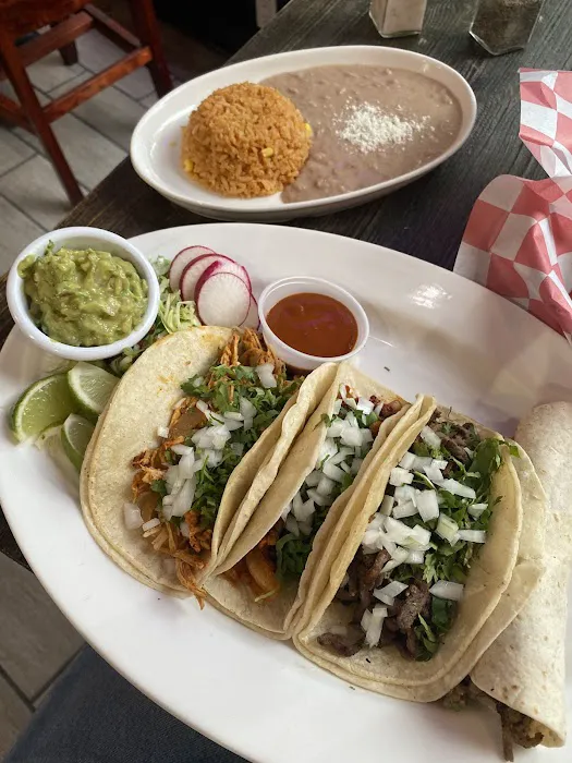 Maya’s Taqueria - Authentic Mexican Food Picture 3