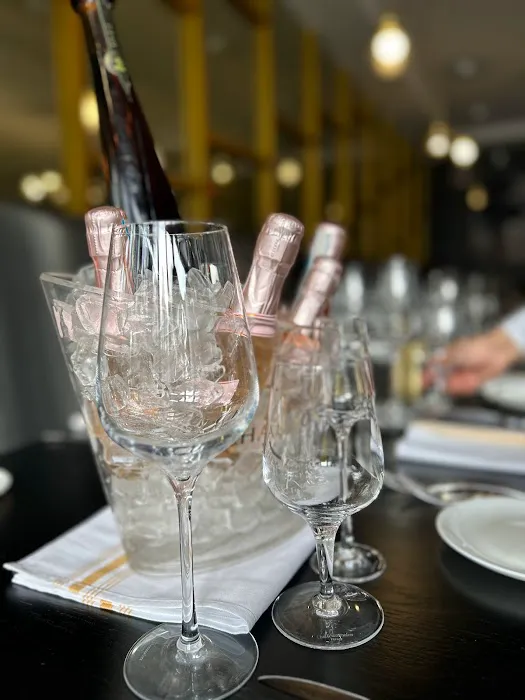 Dive Oyster House Picture 3