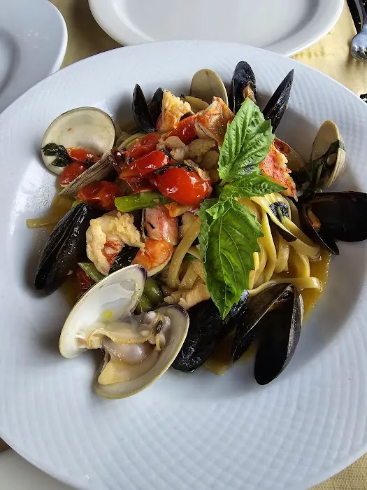 512 Bistro Bar & Restaurant Picture 8