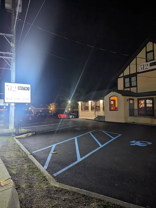 512 Bistro Bar & Restaurant Picture 1