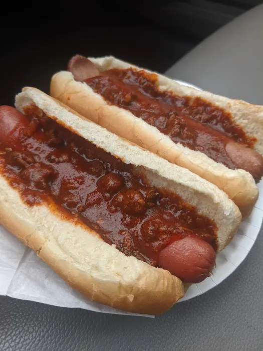 Lou's Wagon (Hot dog truck) Picture 5