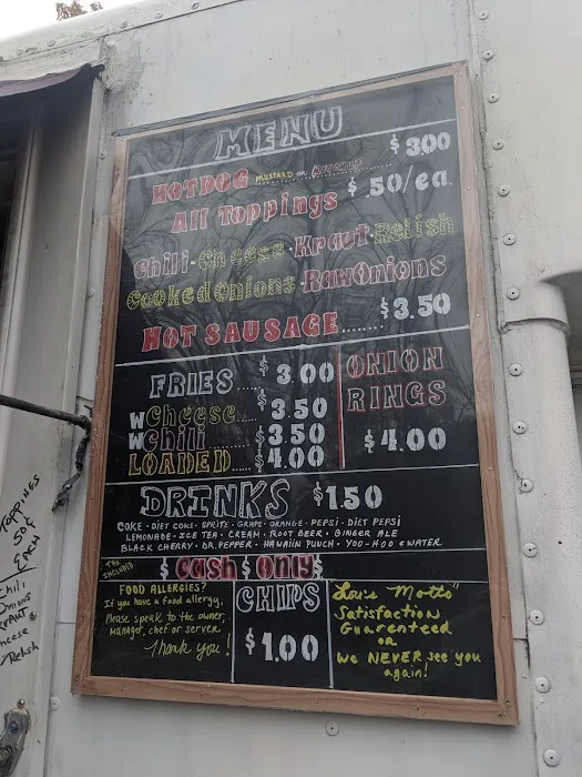 Lou's Wagon (Hot dog truck) Picture 7