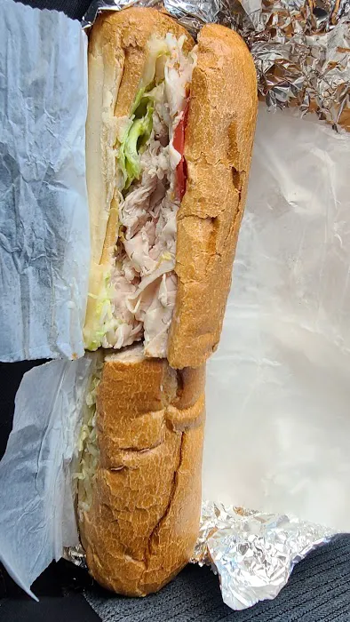 Deli Bagel Cafe Picture 3