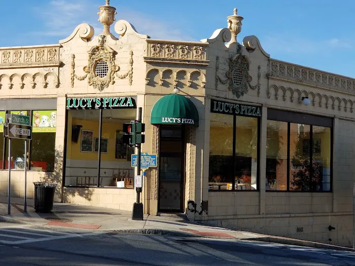 Lucy's Pizza Picture 1