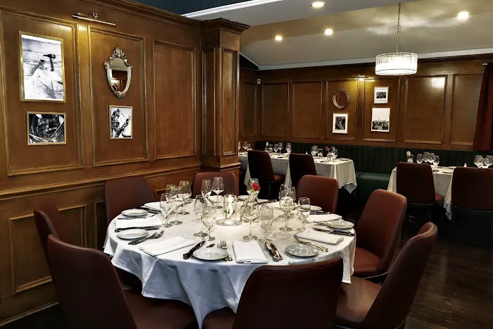 Flames Bar and Grill Picture 8