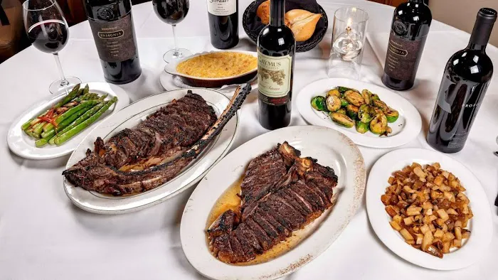 Flames Bar and Grill Picture 3